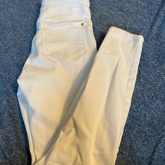 White high waisted jeans - Picture 2 of 2